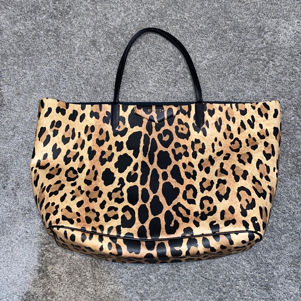 Givenchy large antigona leopard bag